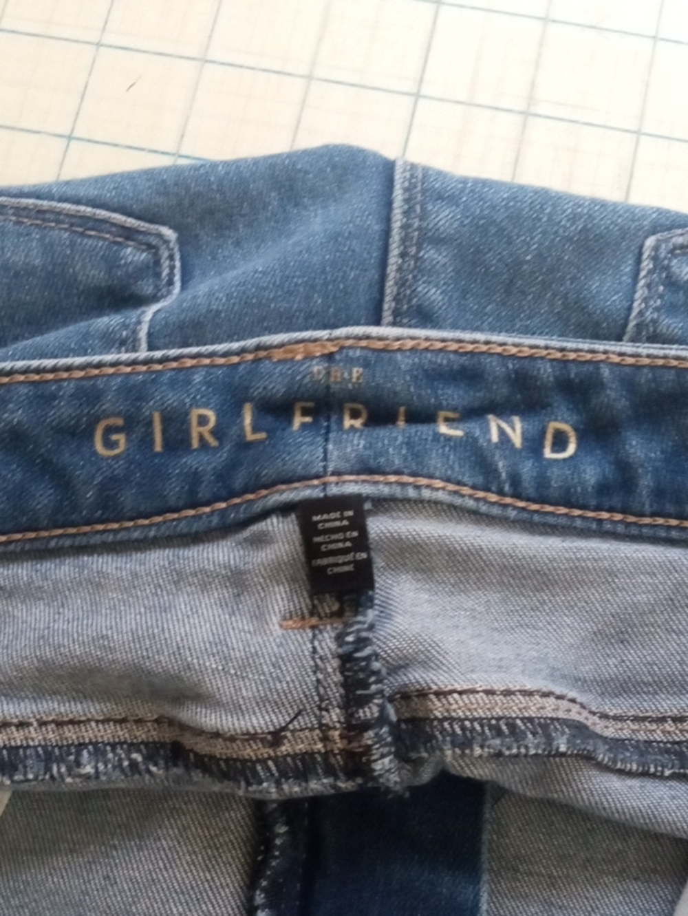 White House Black Market Girl Friend Blue Embroidered Slim Jeans, Roedo, Artsy, - Picture 2 of 8